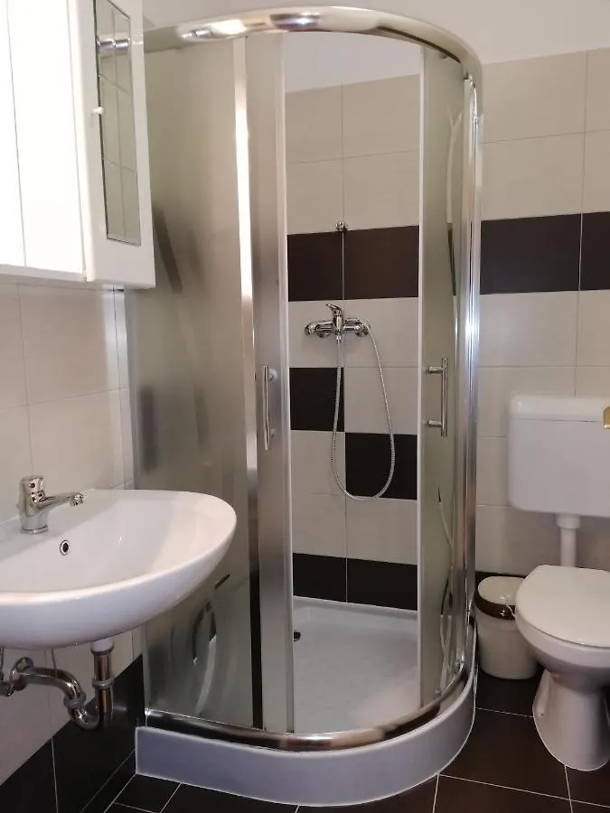 Voelgy Apartman Eger Apartamento
