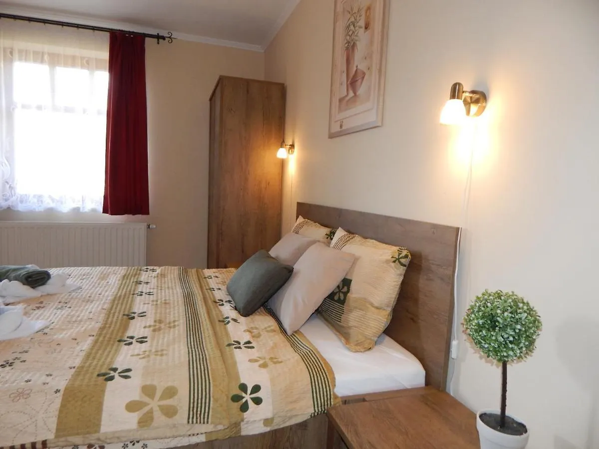 Voelgy Apartman Eger Apartamento